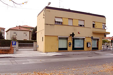 Farmacia Comunale 2.  Lato via Aquileia